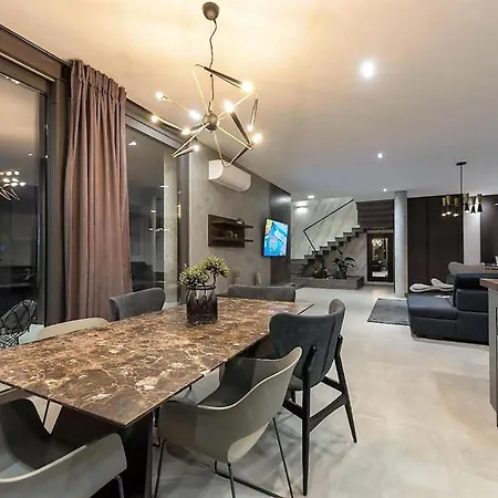Stylish Aria With Pool, 100m To And Sea Villa *